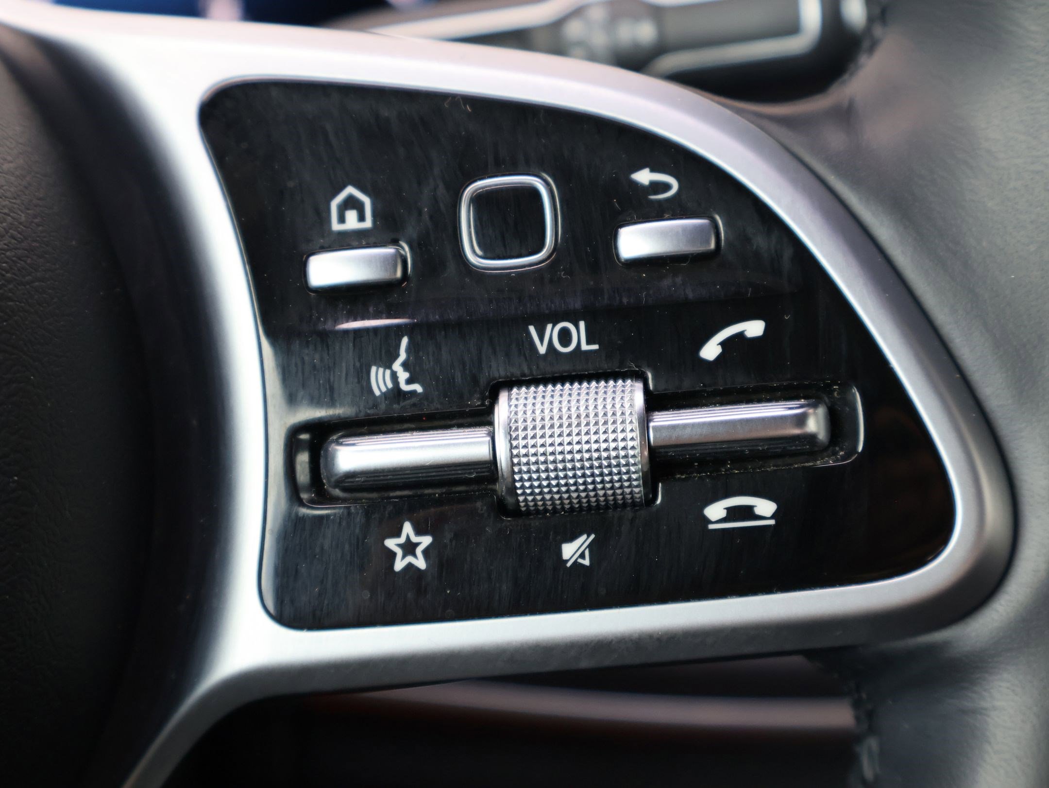 Used 2021 Mercedes-Benz GLE 350 4MATIC image 17