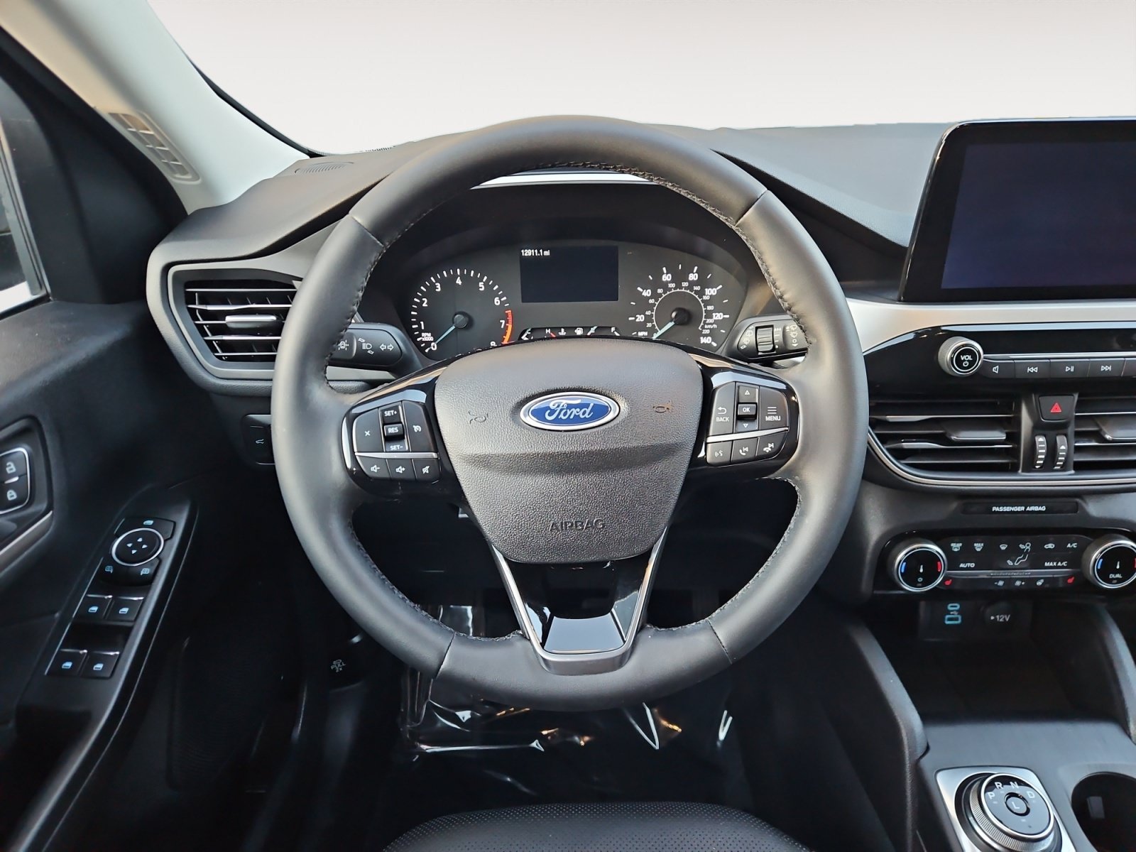 Used 2022 Ford Escape SEL FWD image 12