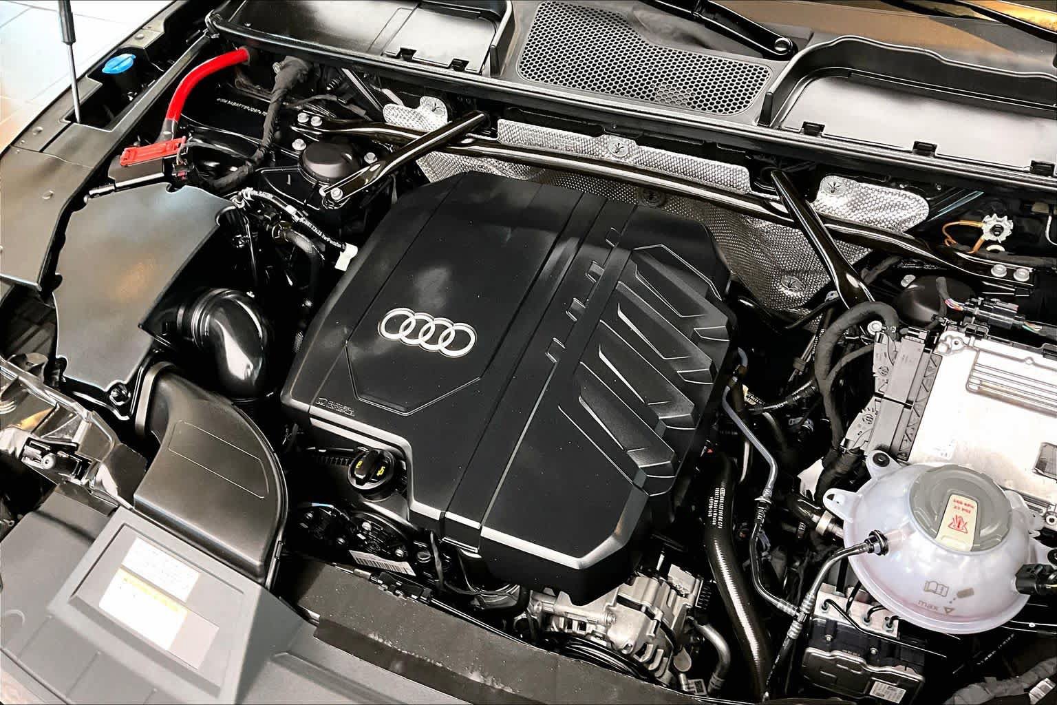 Used 2023 Audi Q5 2.0T Premium w/ Convenience Package AWD/4WD image 31