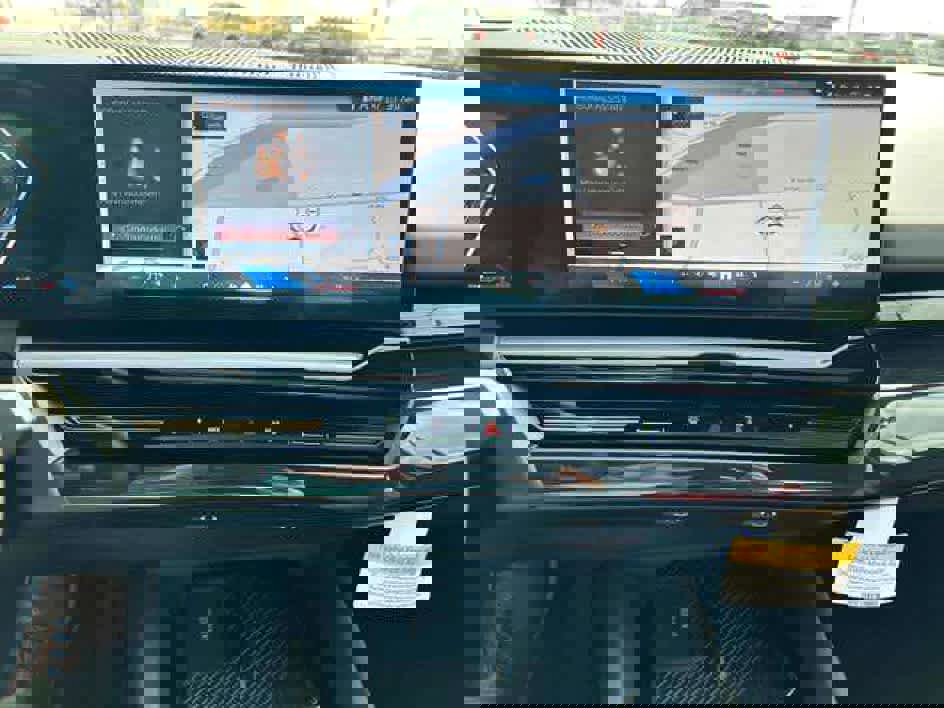 Certified 2024 BMW 530i xDrive w/ Premium Package image 22