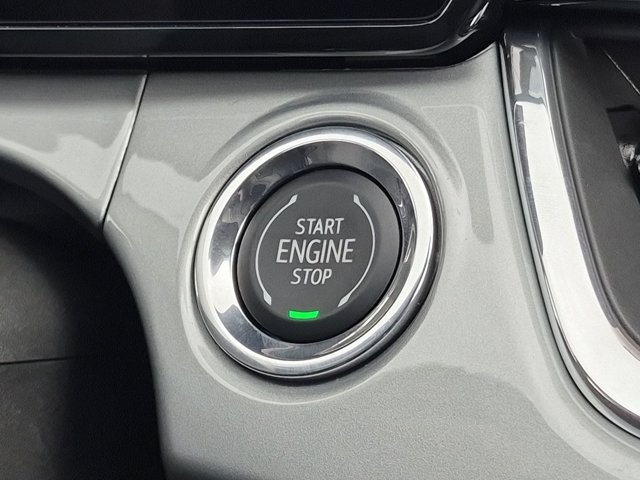 New 2026 Chevrolet Trax LT w/ Sunroof Package FWD image 18