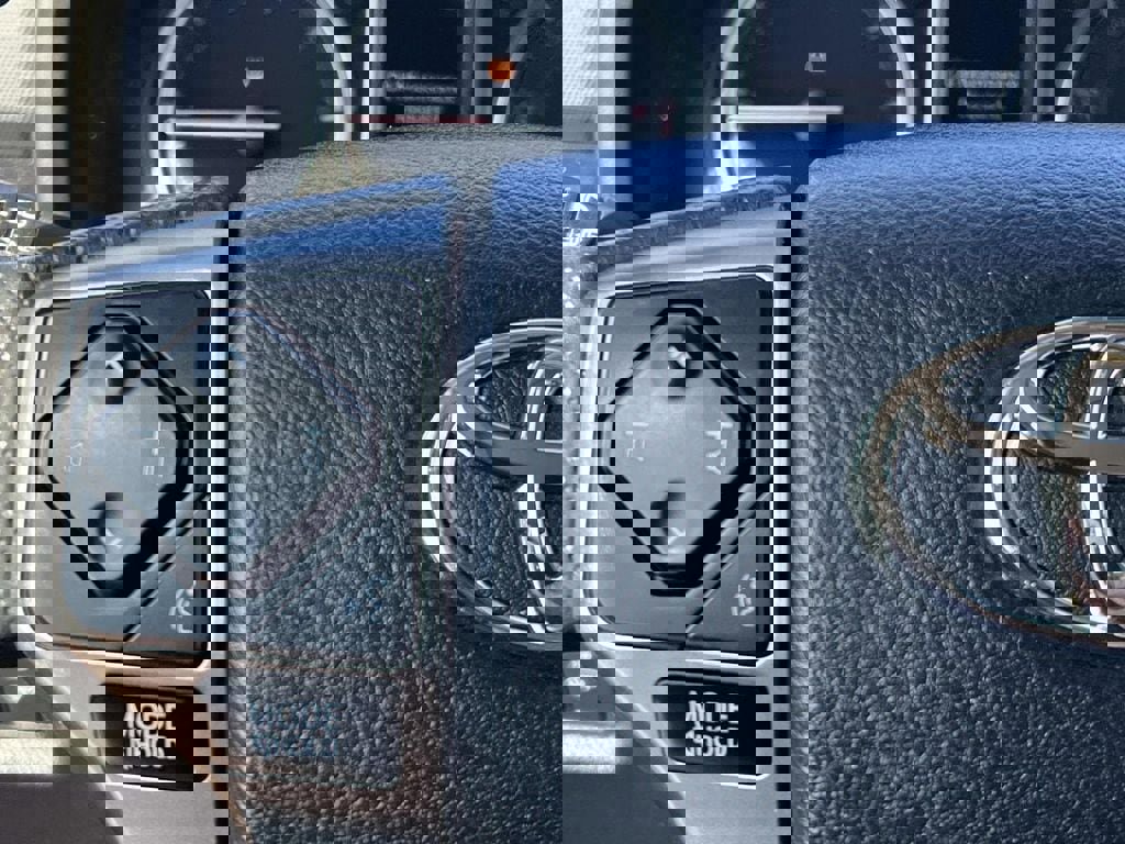 Used 2023 Toyota 4Runner Limited image 24