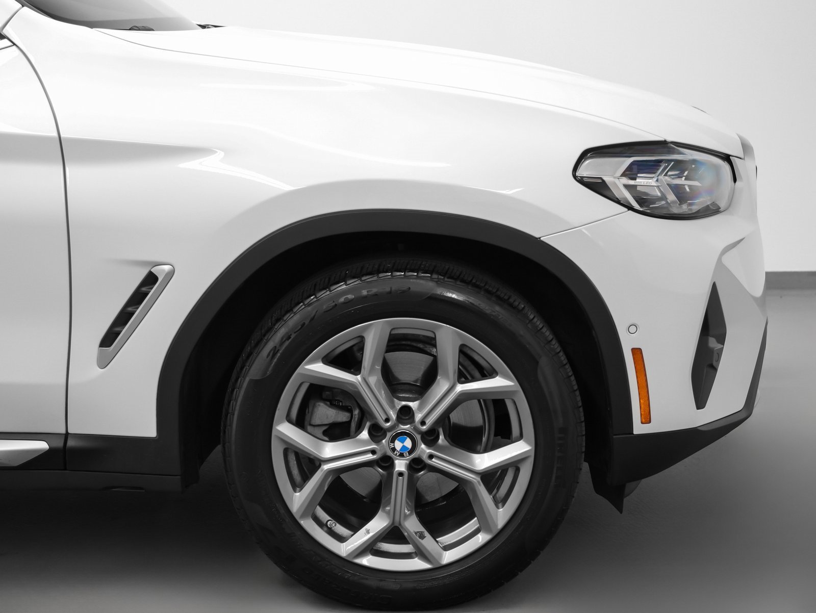 Used 2024 BMW X3 sDrive30i w/ Convenience Package image 14