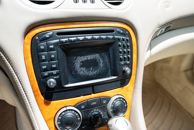 Used 2004 Mercedes-Benz SL 500 image 32