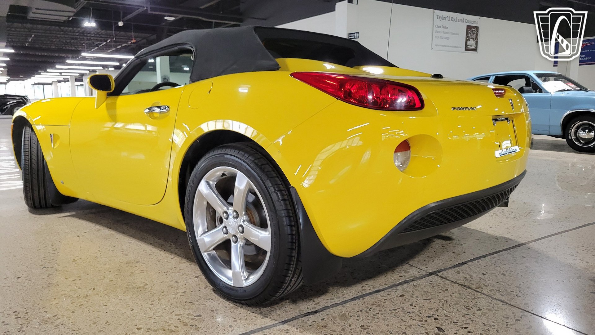 Used 2007 Pontiac Solstice Convertible w/ Premium Package RWD image 29