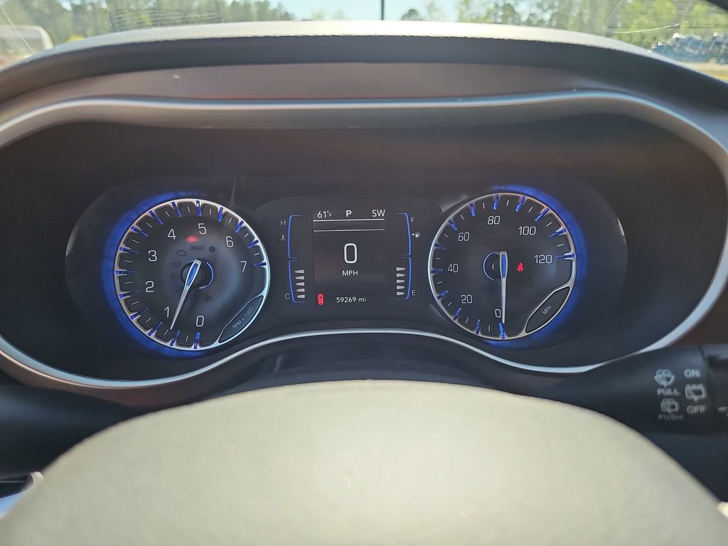 Used 2023 Chrysler Voyager LX image 24