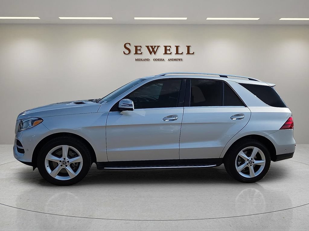 Used 2019 Mercedes-Benz GLE 400 4MATIC image 2