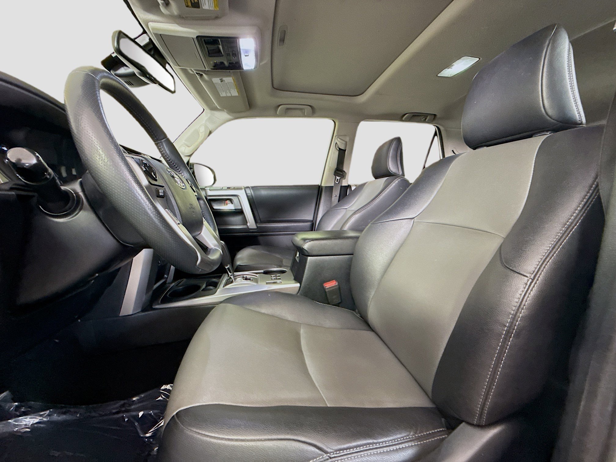 Used 2021 Toyota 4Runner SR5 Premium w/ Moonroof Package RWD image 22