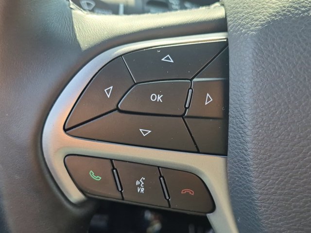 Used 2022 Jeep Grand Cherokee Laredo X RWD image 19
