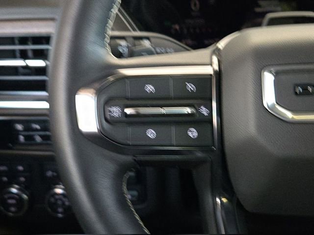 Certified 2025 GMC Yukon Denali Ultimate image 13