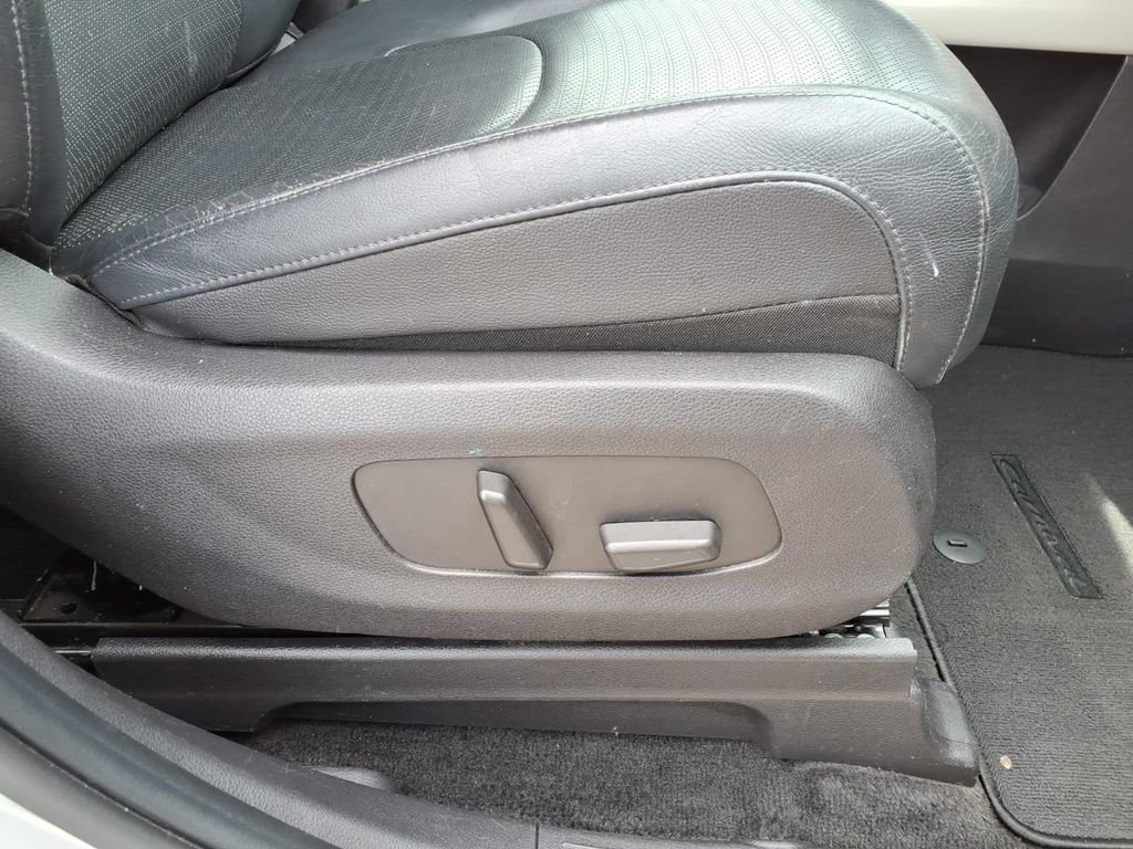 Used 2022 Kia Carnival SX Prestige FWD image 13