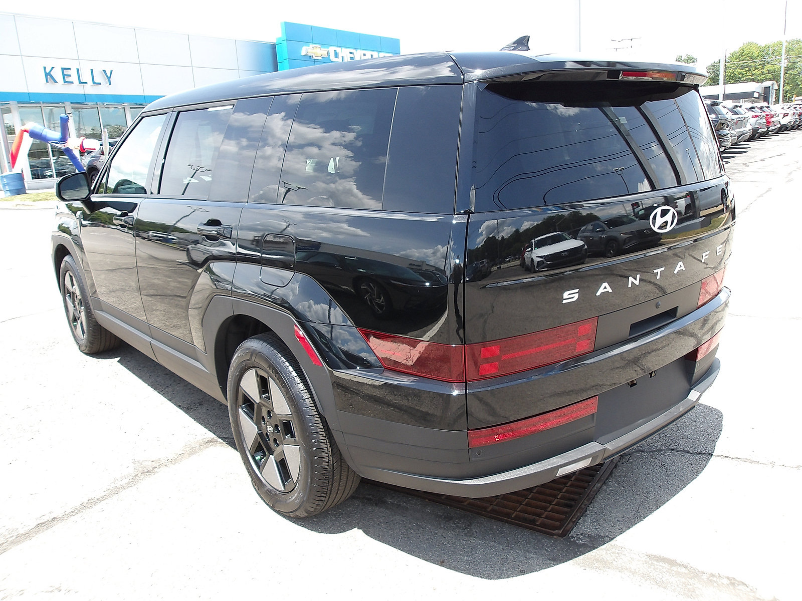 Certified 2026 Hyundai Santa Fe SE AWD/4WD image 5