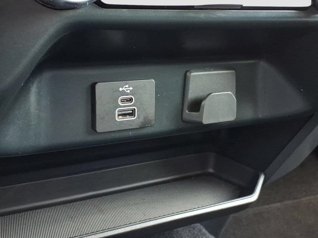 Used 2025 Ford F150 XLT w/ Equipment Group 301A Standard AWD/4WD image 18
