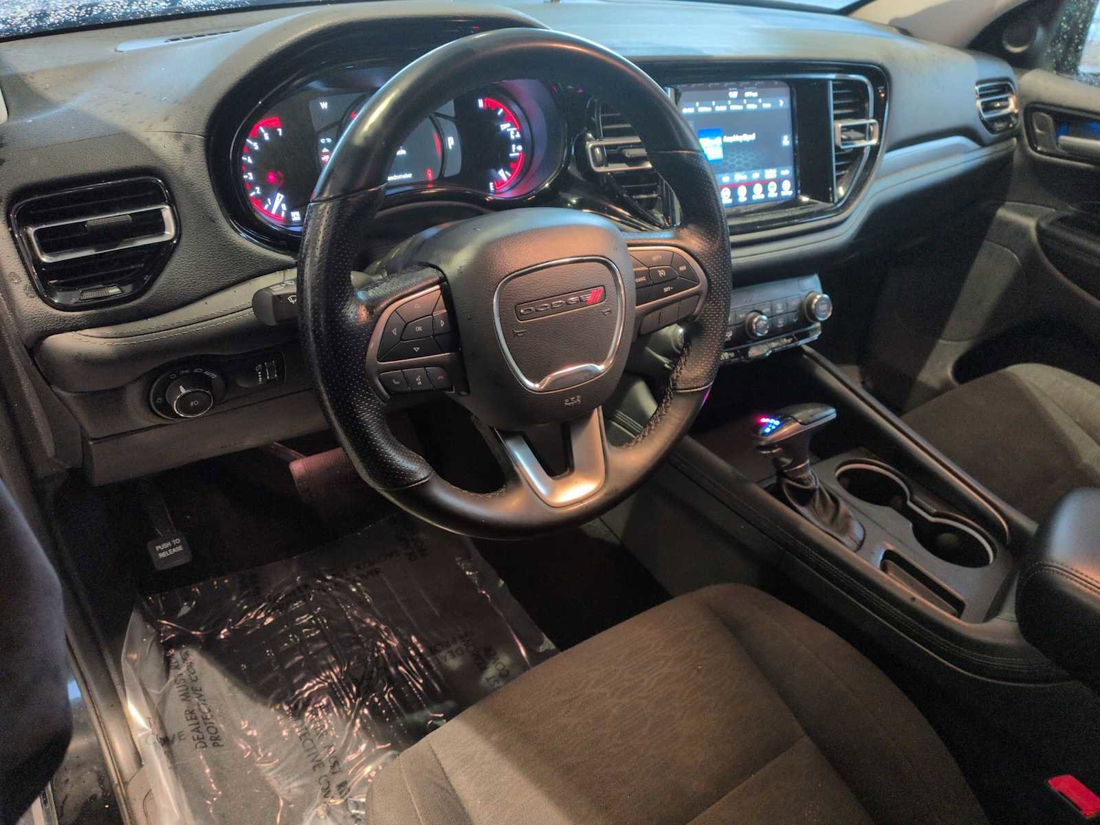 Used 2022 Dodge Durango SXT image 2