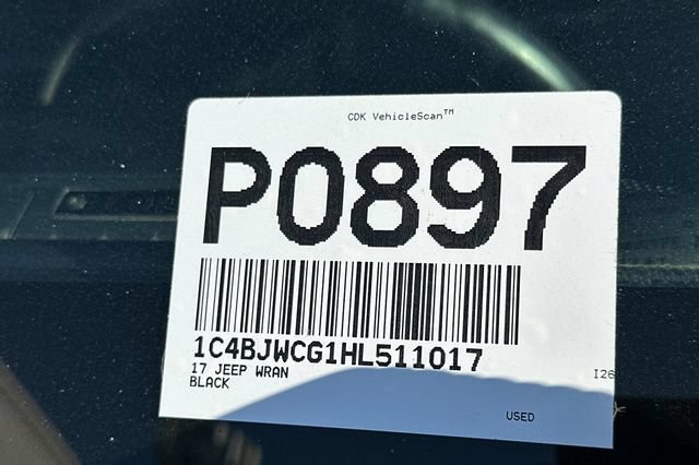 Used 2017 Jeep Wrangler Rubicon w/ Power Convenience Group AWD/4WD image 16