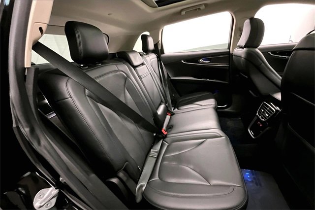 Used 2023 Lincoln Nautilus Reserve w/ Monochromatic Package image 23