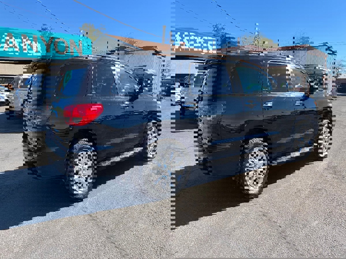 Used 2012 Toyota Sequoia Platinum image 4