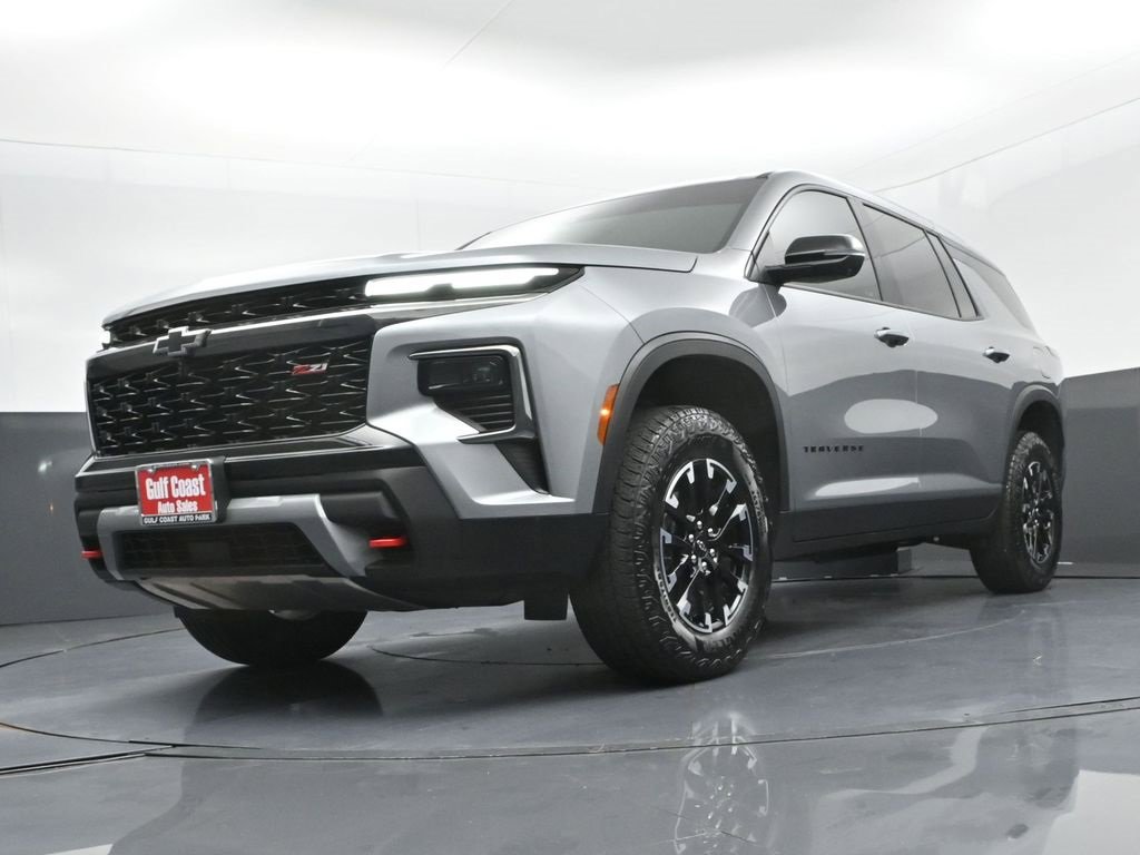 Used 2025 Chevrolet Traverse Z71 w/ Driver Confidence Package image 31
