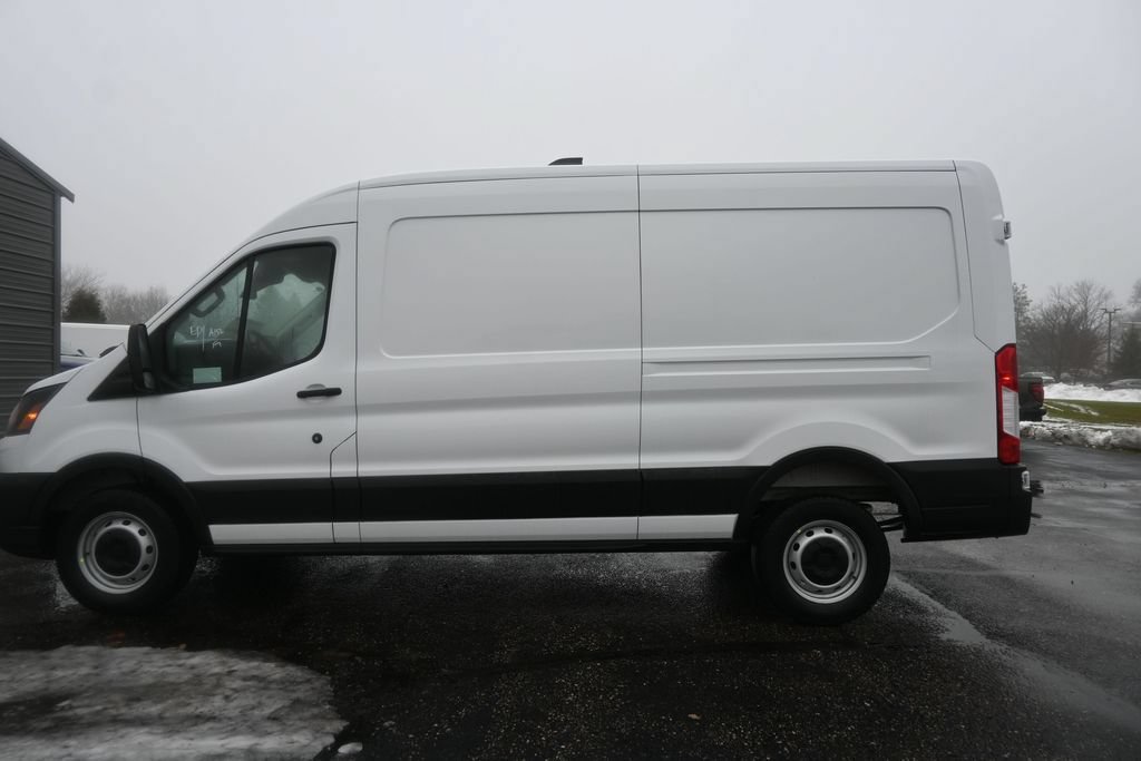 New 2026 Ford Transit 250 148 Medium Roof w/ Load Area Protection Package RWD image 12