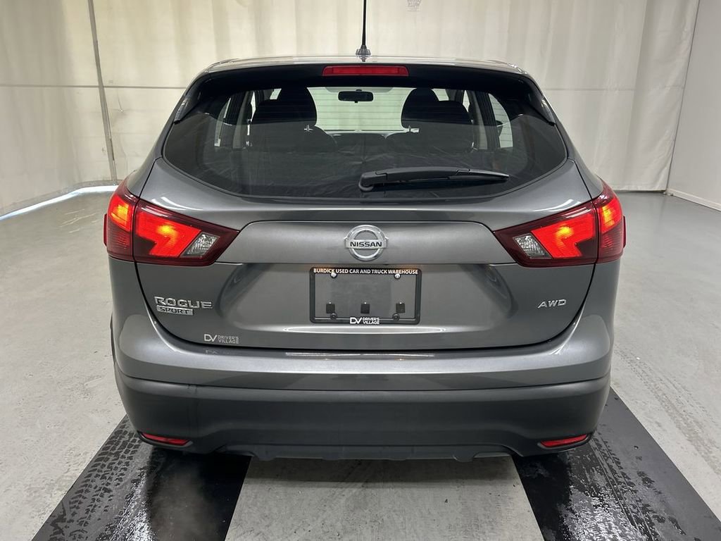 Used 2018 Nissan Rogue Sport S AWD/4WD image 20