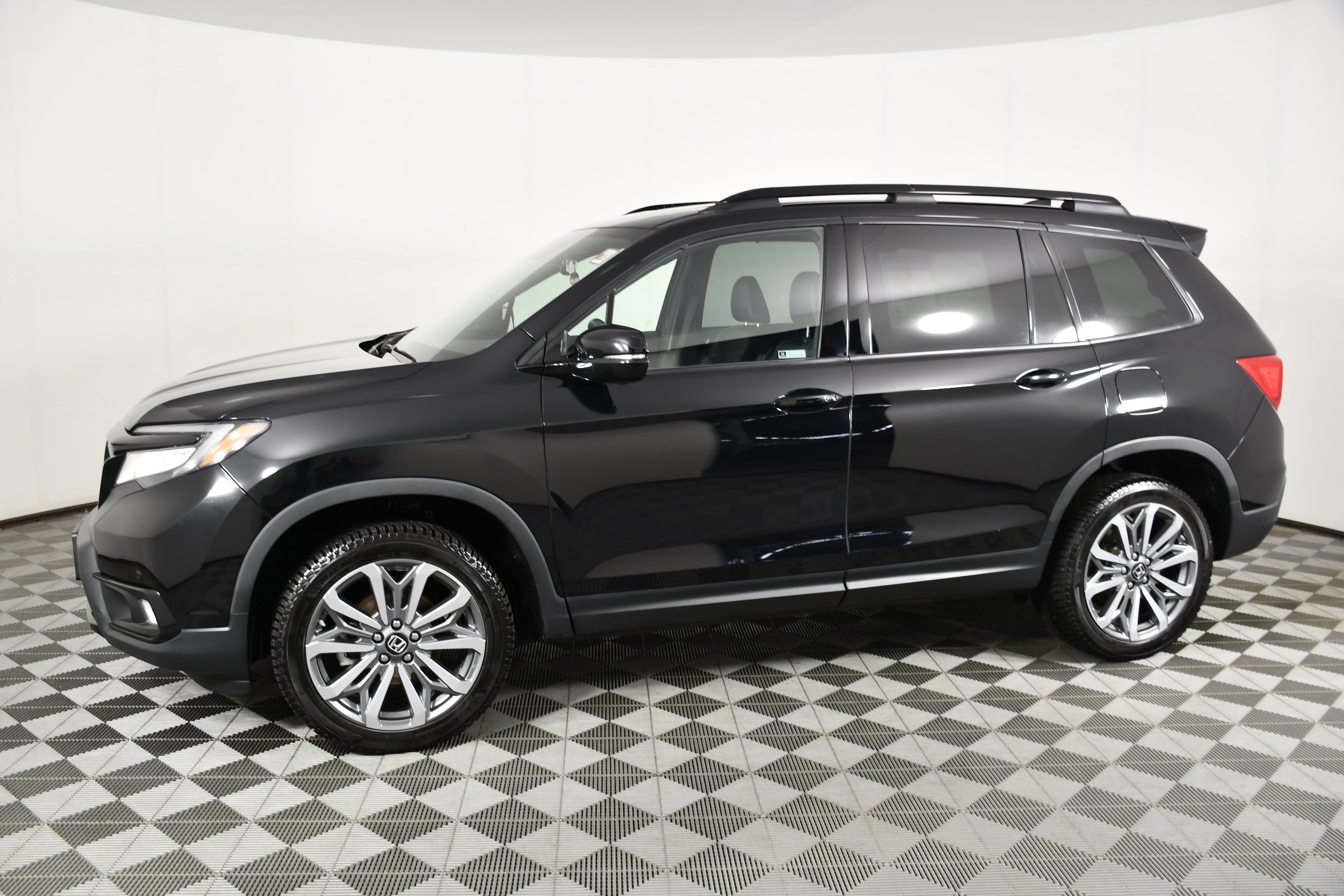 Used 2020 Honda Passport Elite image 9