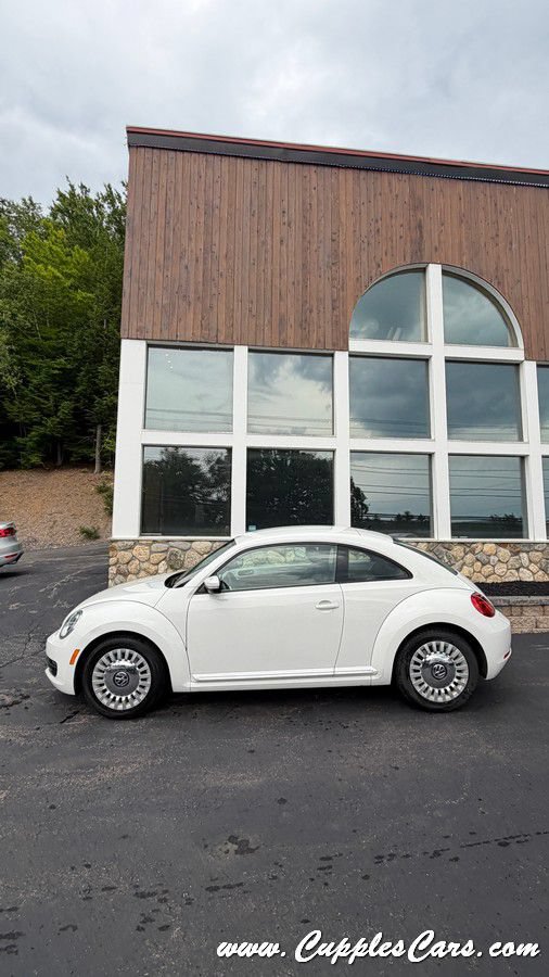 Used 2013 Volkswagen Beetle 2.5 FWD image 25