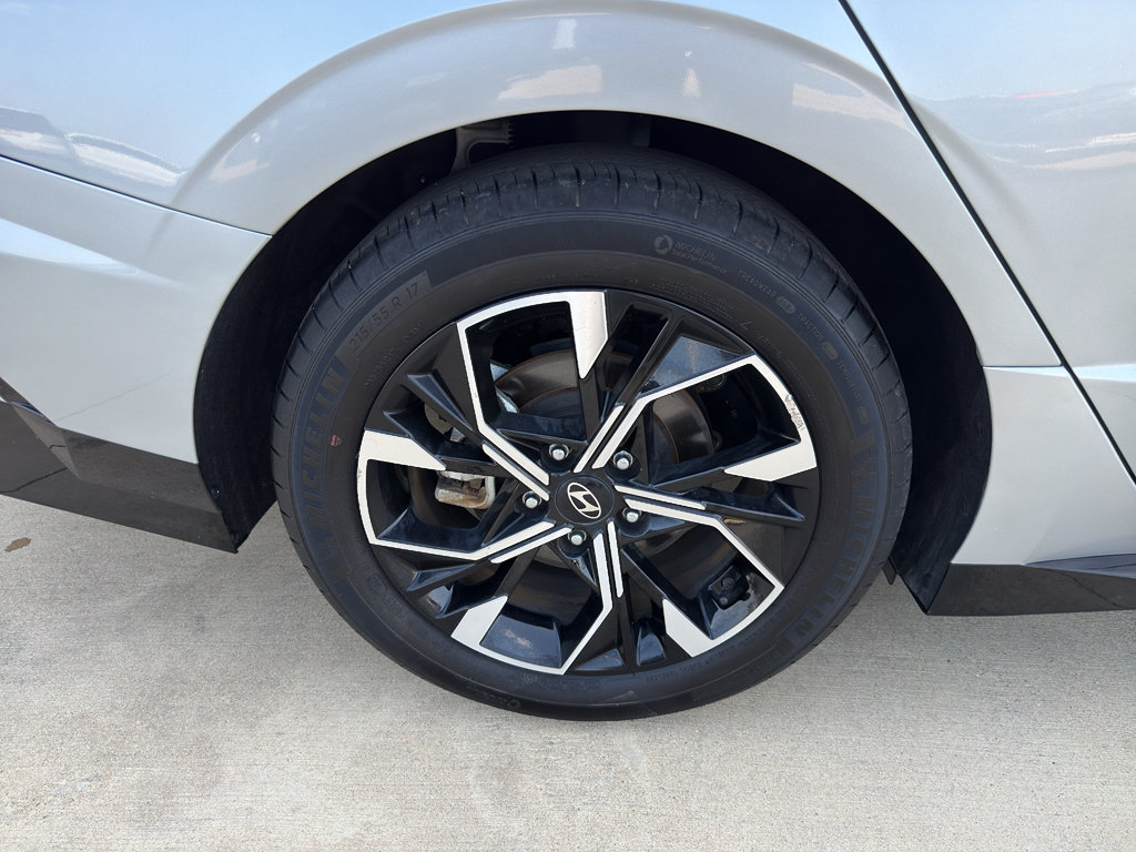 Used 2024 Hyundai Sonata SEL FWD image 13
