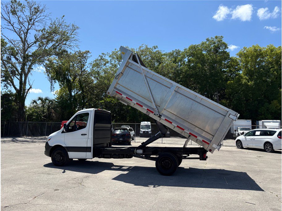 Used 2021 Mercedes-Benz Sprinter 4500 image 13