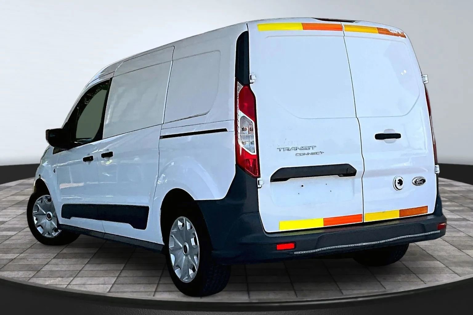 Used 2016 Ford Transit Connect XL FWD image 4