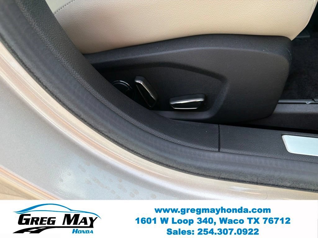 Used 2017 Ford Fusion Titanium AWD/4WD image 31