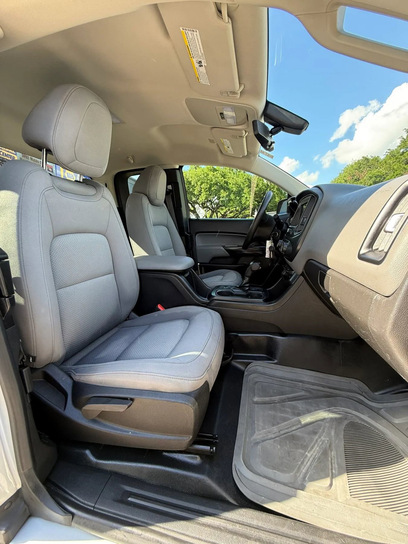 Used 2020 Chevrolet Colorado W/T image 17