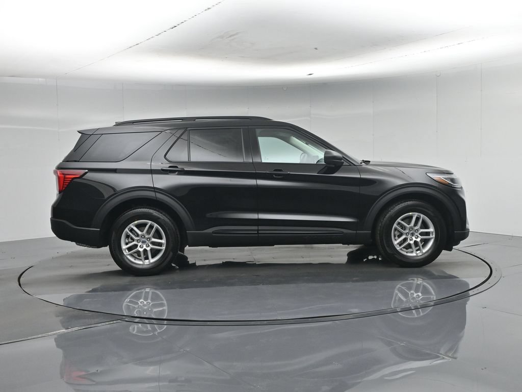 New 2026 Ford Explorer Active w/ Active Comfort Package RWD image 30