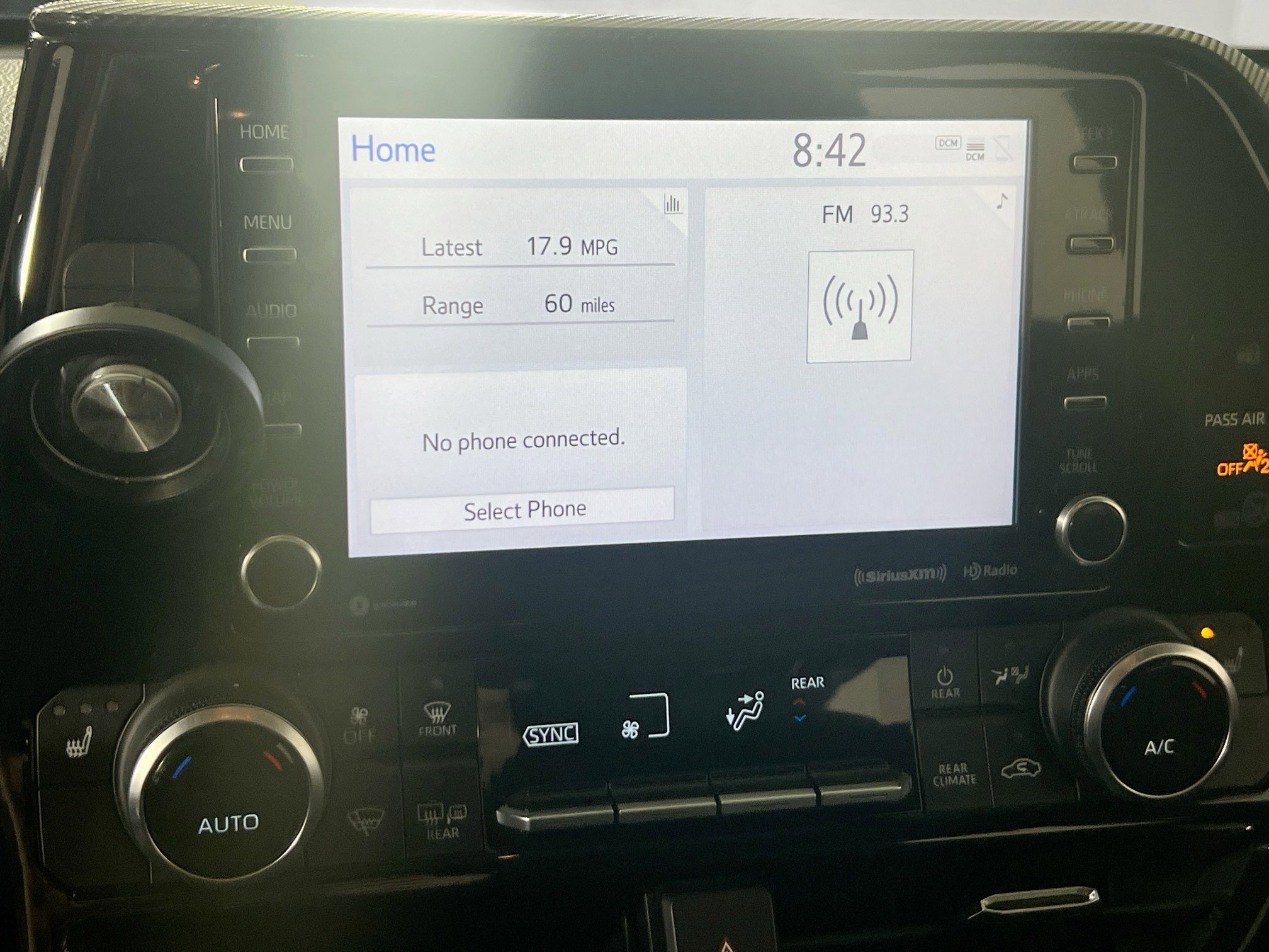 Used 2021 Toyota Highlander XSE image 14