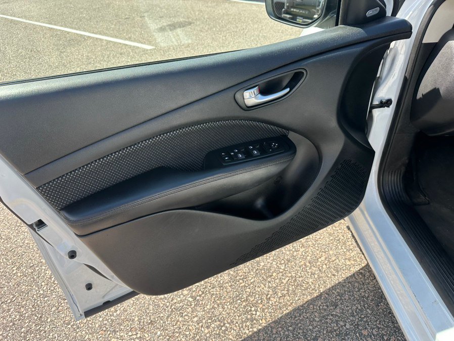 Used 2015 Dodge Dart SXT w/ Sun/Sound Group FWD image 9