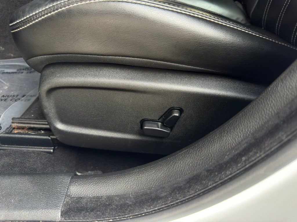 Used 2023 Chrysler 300 S RWD image 10