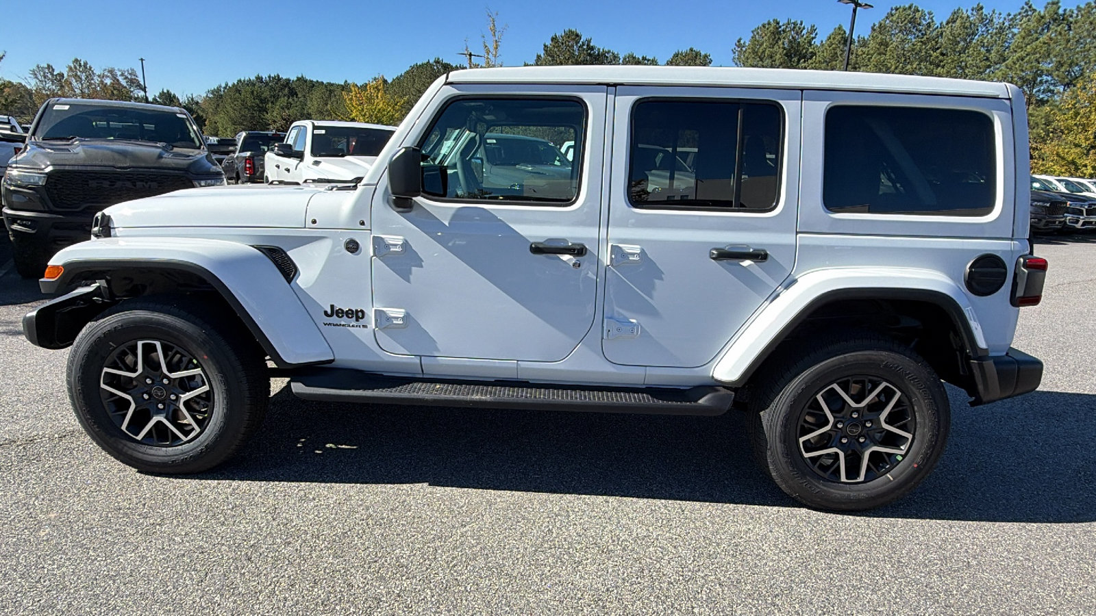 New 2027 Jeep Wrangler Unlimited Sahara AWD/4WD image 11