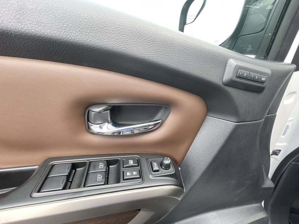 Used 2023 Nissan Titan Platinum Reserve w/ Moonroof Package AWD/4WD image 25