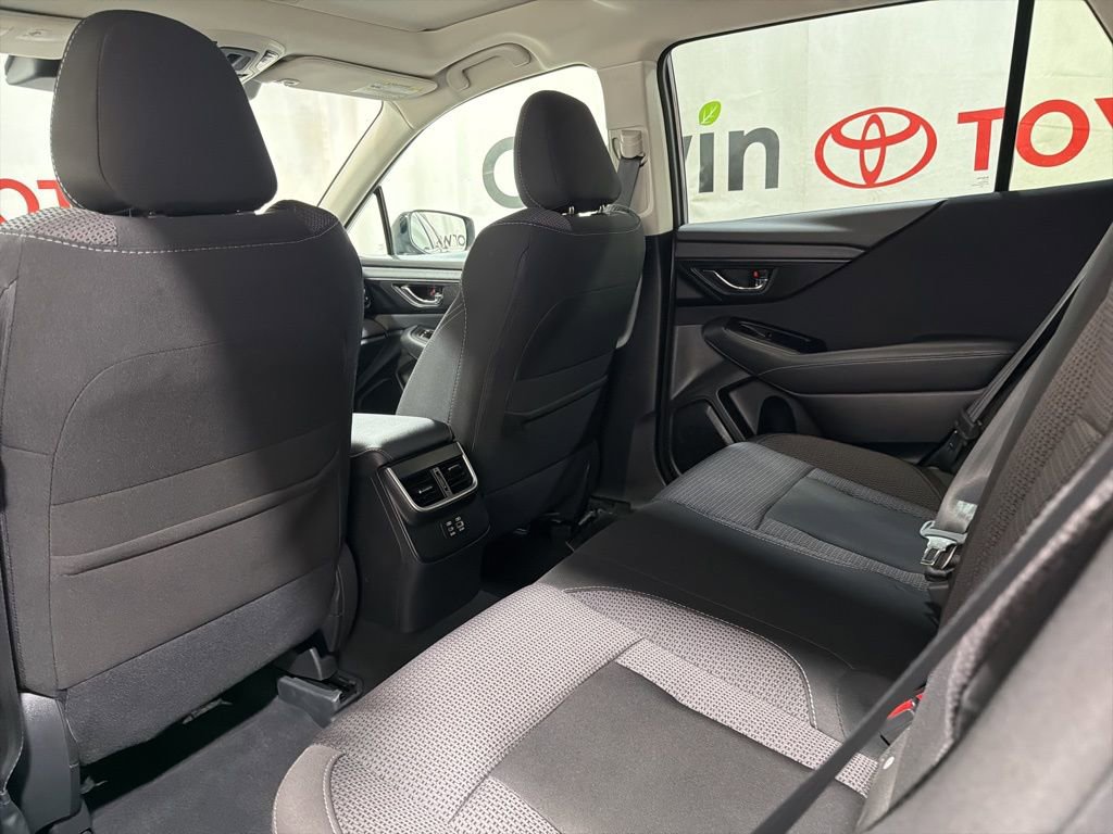 Used 2025 Subaru Outback Premium image 19