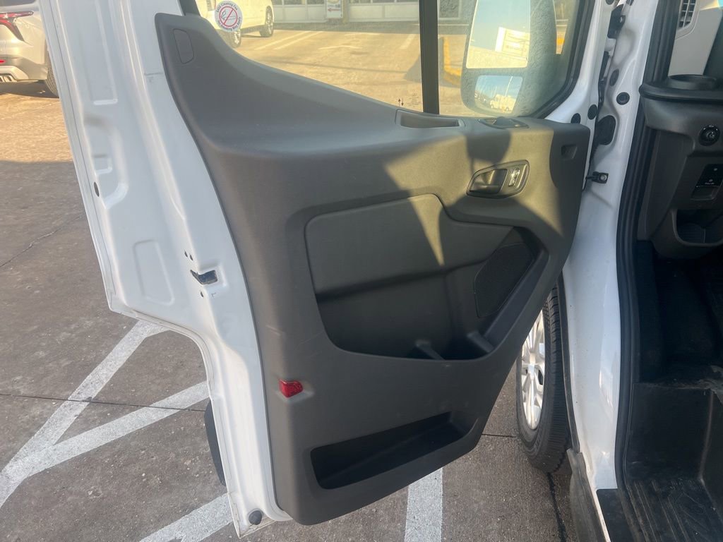 Used 2024 Ford Transit 350 XLT image 7