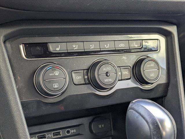 Used 2020 Volkswagen Tiguan SE image 10