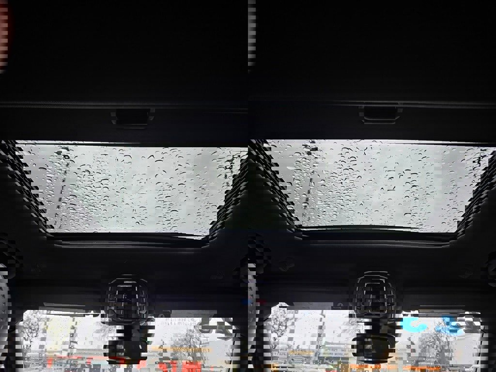 Used 2023 Jeep Grand Cherokee Altitude image 23