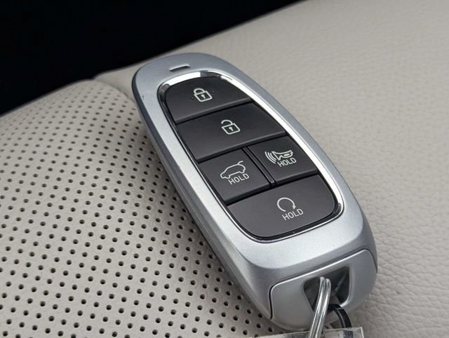 Used 2025 Hyundai Palisade Limited FWD image 33