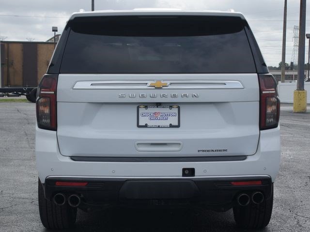 Used 2023 Chevrolet Suburban Premier image 3