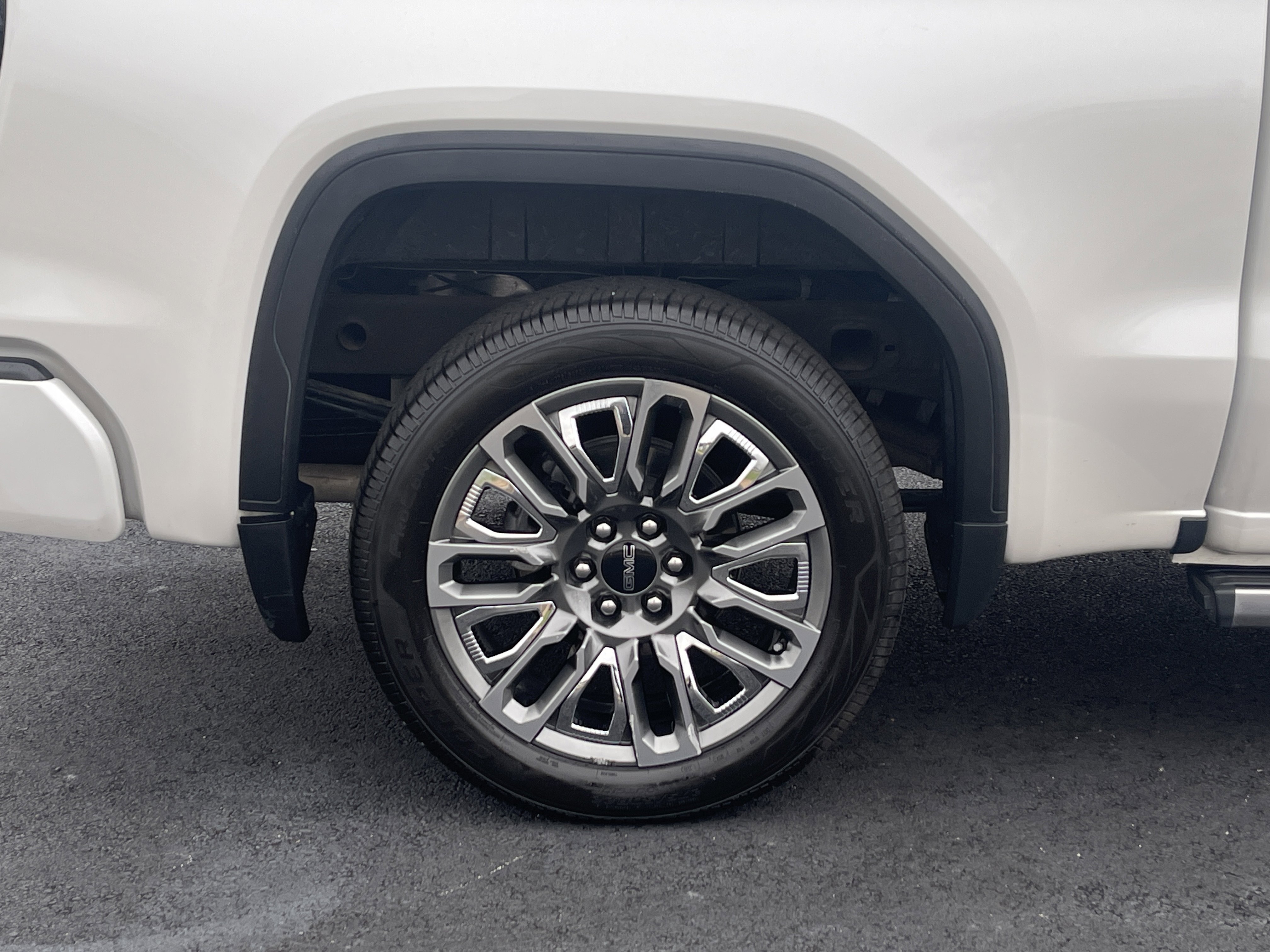 Used 2024 GMC Sierra 1500 Denali Ultimate image 34