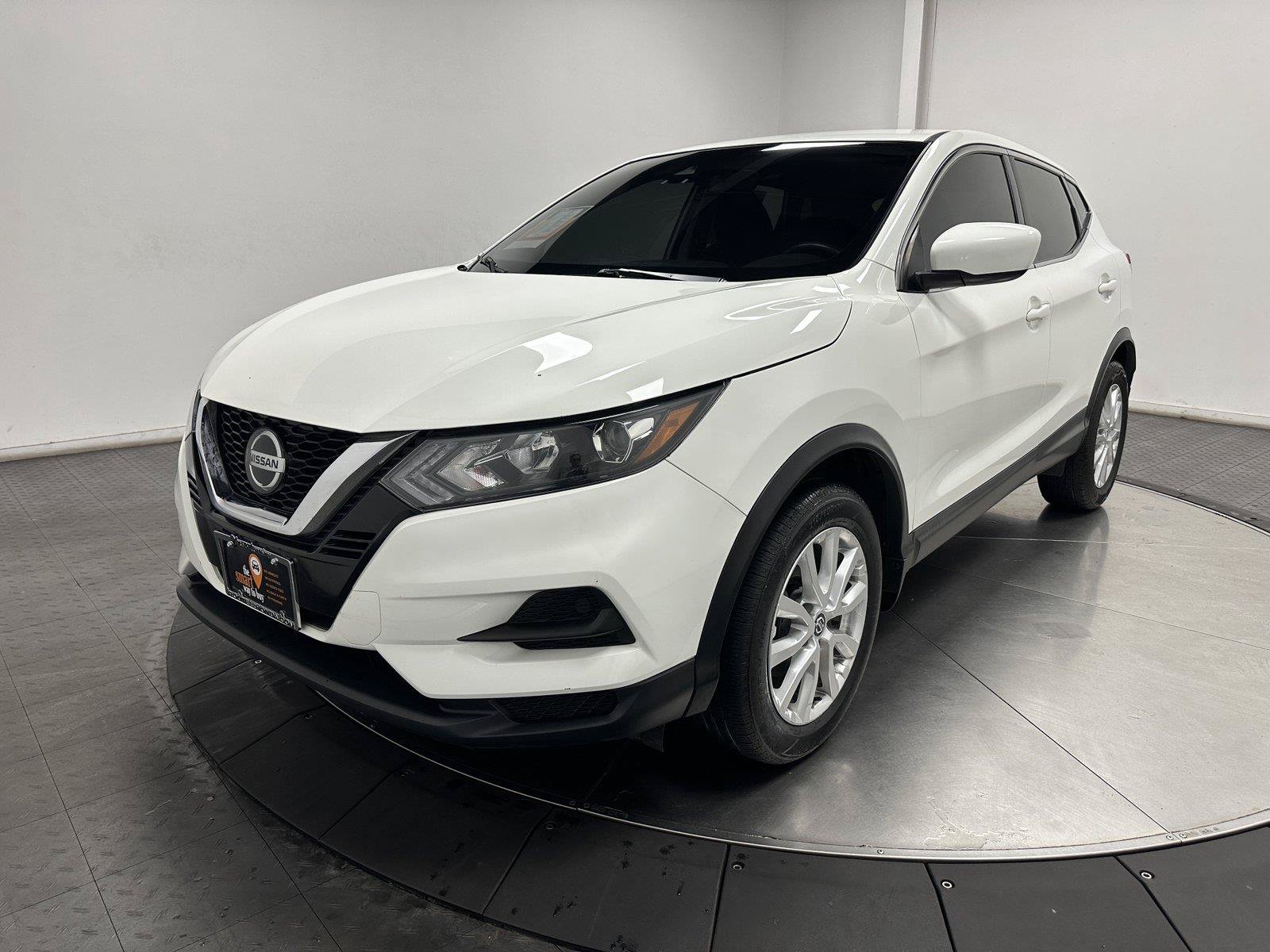 Used 2020 Nissan Rogue Sport S w/ Appearance Package FWD image 6