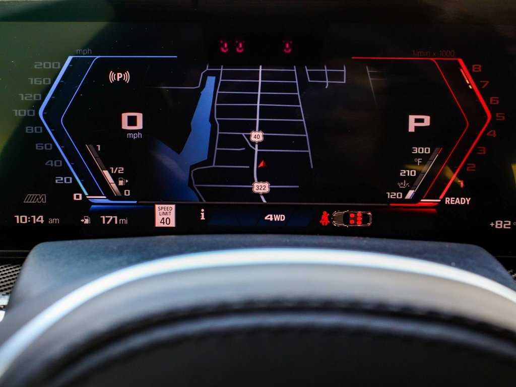 Used 2025 BMW X6 M Competition w/ Executive Package image 17