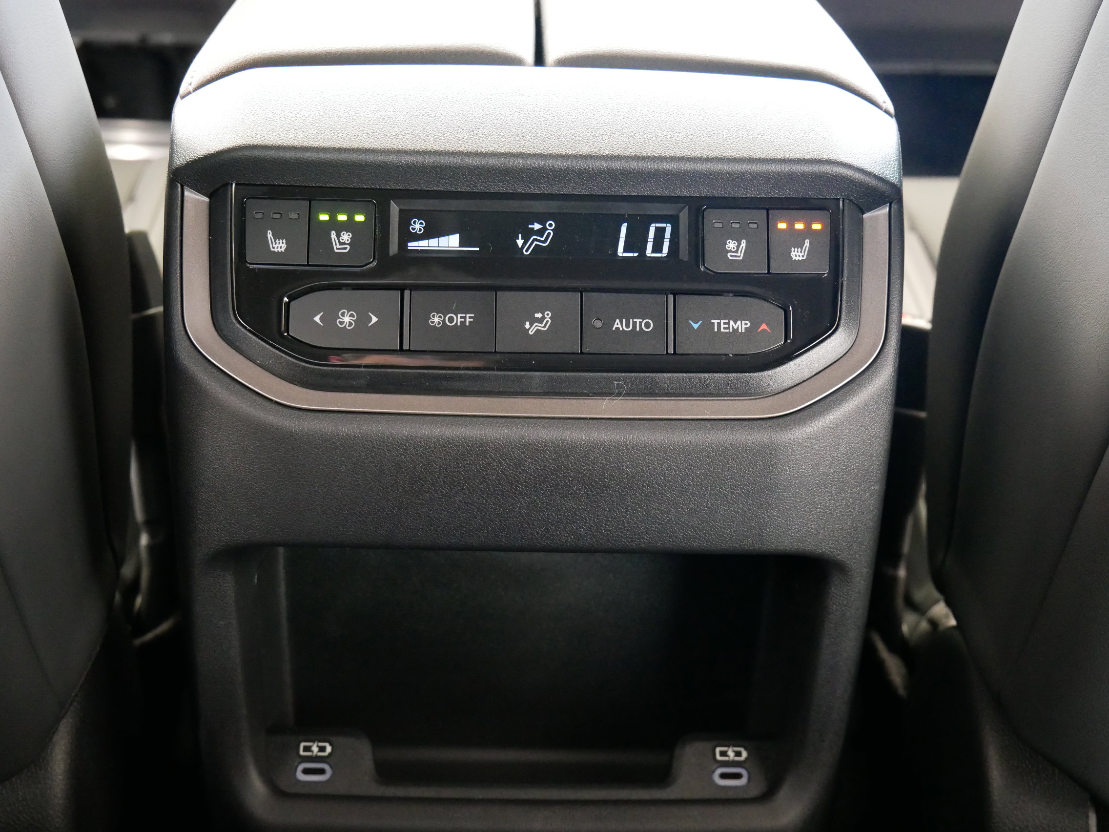 New 2026 Lexus TX 500h AWD image 10