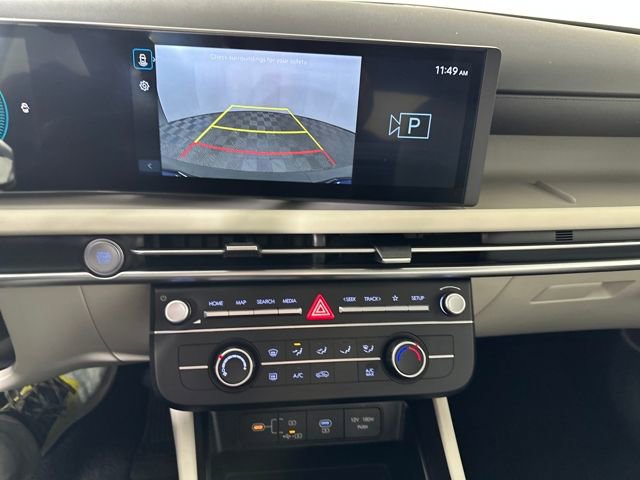 Certified 2025 Hyundai Tucson SE image 22