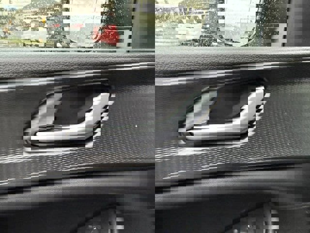 Used 2023 Jeep Grand Cherokee L Laredo image 11