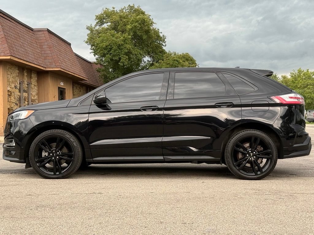 Used 2019 Ford Edge ST w/ Equipment Group 401A AWD/4WD image 2